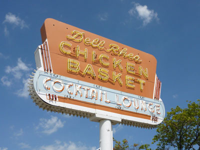 DuPage CVB's Nominee Dell Rhea’s Chicken Basket Honored with 