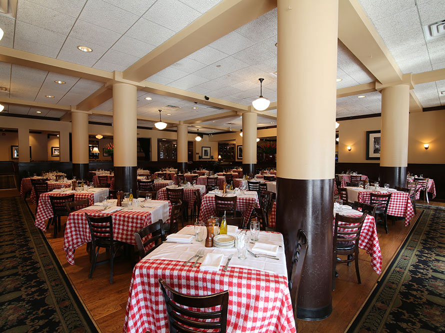 Maggiano's Little Italy Oak Brook